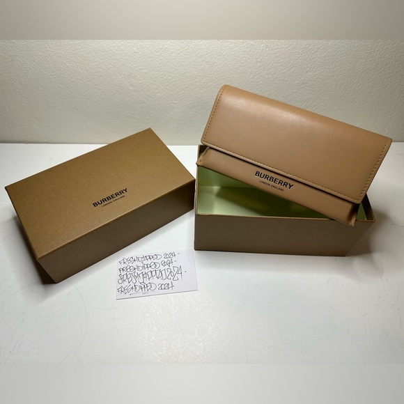 NWT MENS BURBERRY COOPER SUNGLASSES BE4348F 394887 BLACK W/ALL ACCESSORIES - Picture 3 of 13